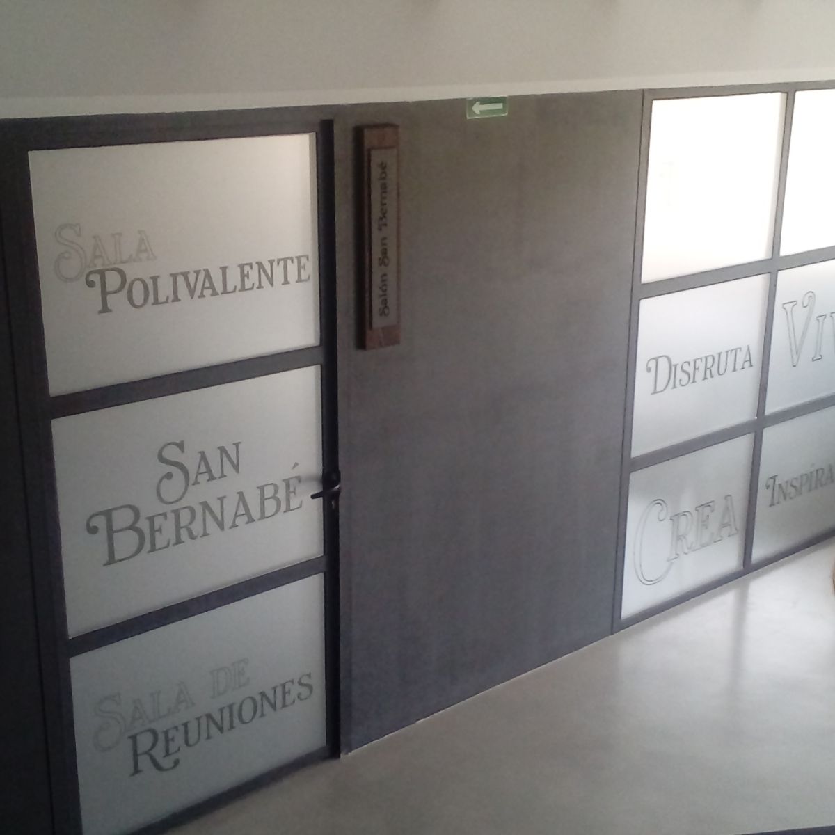Foto de trabajo de puerta