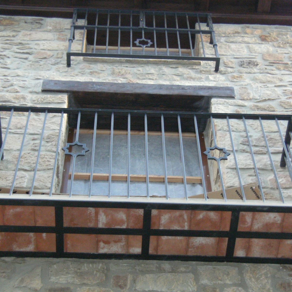 Foto de trabajo de balcones y rejas